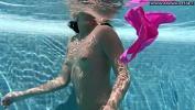 ดูหนังav Sexy skinny teen Jessica stripping underwater ร้อน 2023